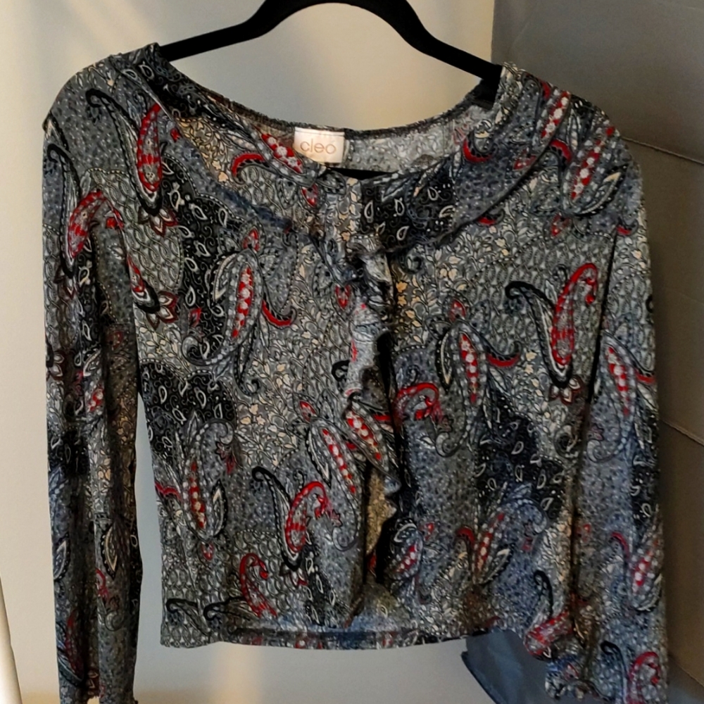 Cleo Crop style top